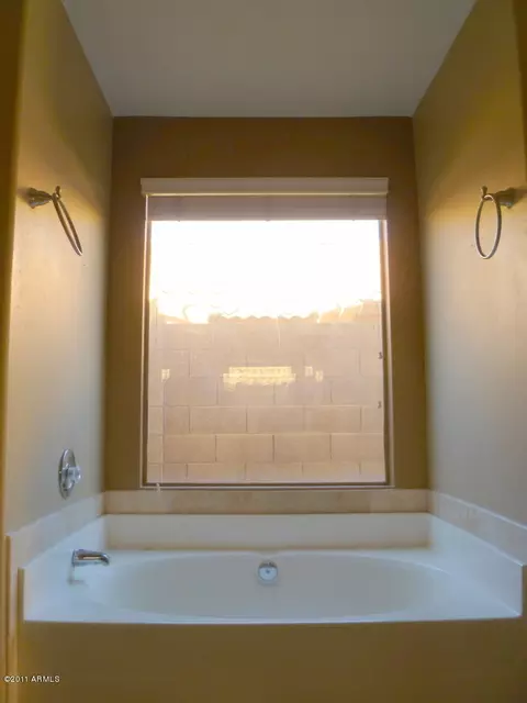 4340 E Morrow Dr, Phoenix, AZ 85050 photo 8