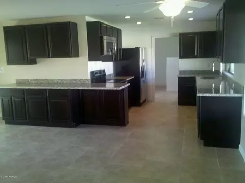 2023 E Riviera Dr, Tempe, AZ 85282 photo 3