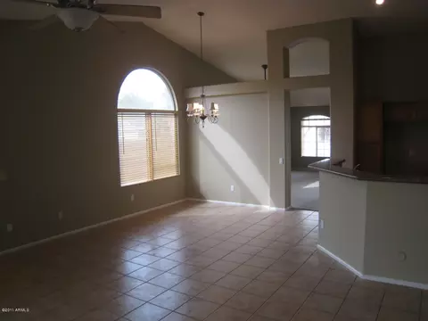 3219 E Behrend Dr, Phoenix, AZ 85050 photo 7