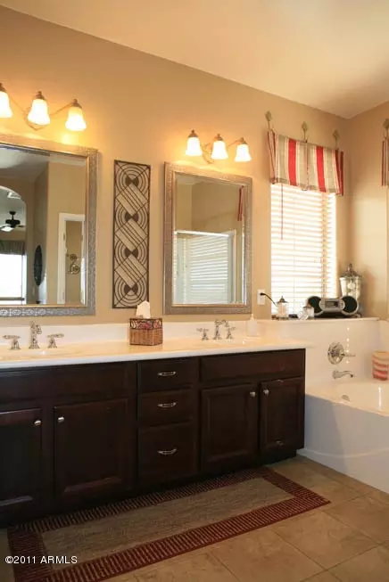 2868 S Colonial St, Gilbert, AZ 85295 photo 25