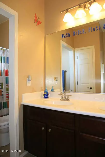 2868 S Colonial St, Gilbert, AZ 85295 photo 21