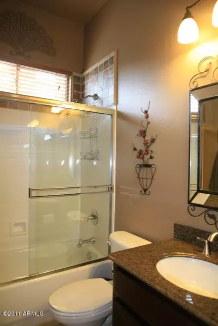 2868 S Colonial St, Gilbert, AZ 85295 photo 8