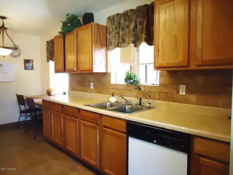 60 E Franklin Ave, Mesa, AZ 85210 photo 4
