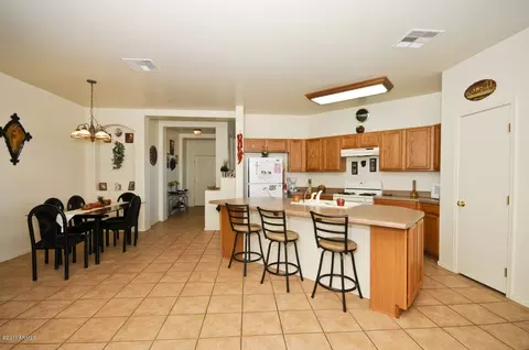 6801 S 39th Dr, Phoenix, AZ 85041 photo 3
