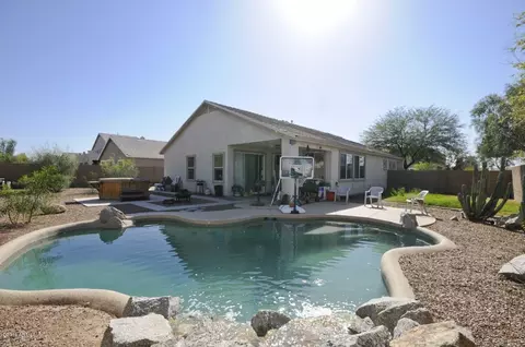 6801 S 39th Dr, Phoenix, AZ 85041 photo 8