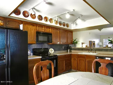 2924 W Juniper Ave, Phoenix, AZ 85053 photo 11