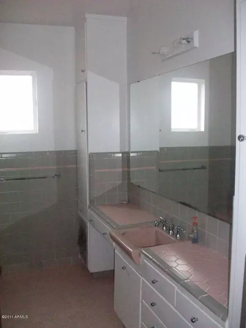 3318 Elm St, Phoenix, AZ 85018 photo 12