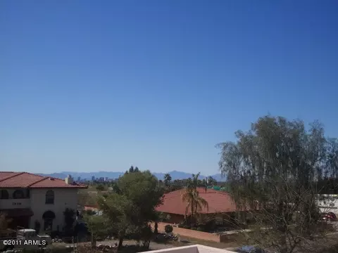1952 E Cactus Wren Dr, Phoenix, AZ 85020 photo 2