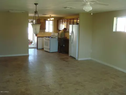2142 E Wildermuth Ave, Tempe, AZ 85281 photo 2