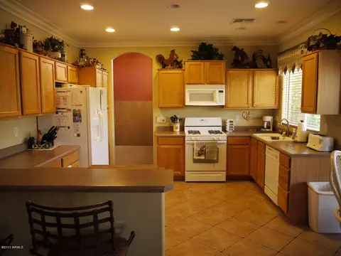 3936 E Wildhorse Dr, Gilbert, AZ 85297 photo 4