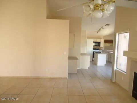 1016 E Monona Dr, Phoenix, AZ 85024 photo 8