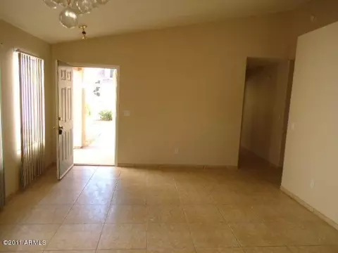 1016 E Monona Dr, Phoenix, AZ 85024 photo 3