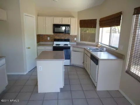 1016 E Monona Dr, Phoenix, AZ 85024 photo 11