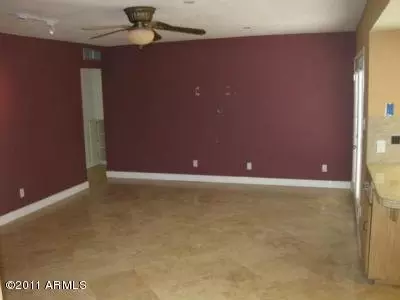 2423 E Squaw Peak Dr, Phoenix, AZ 85016 photo 5