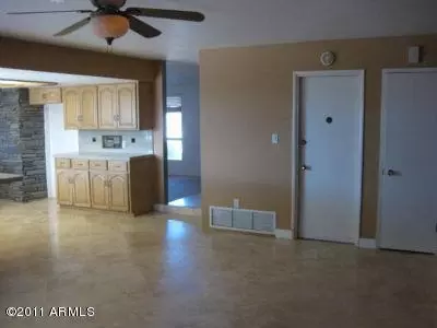 2423 E Squaw Peak Dr, Phoenix, AZ 85016 photo 6