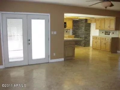 2423 E Squaw Peak Dr, Phoenix, AZ 85016 photo 7