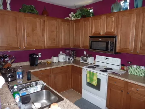 3755 E Larson Ln, Gilbert, AZ 85295 photo 9
