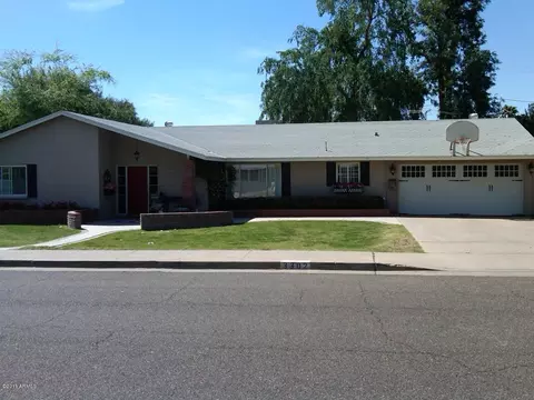 3302 N 47th Pl, Phoenix, AZ 85018 photo 1