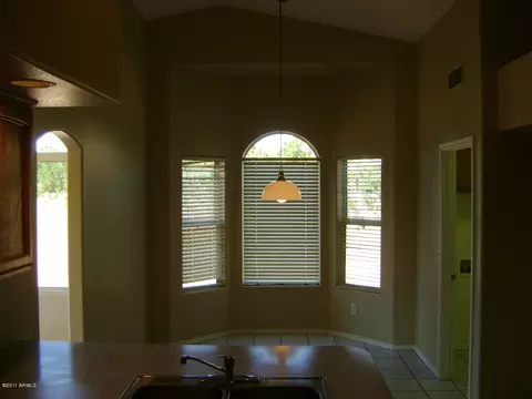 1020 E Oakland St, Chandler, AZ 85225 photo 4