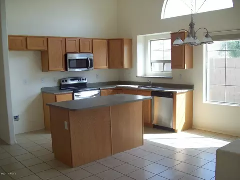 3743 E Utopia Rd, Phoenix, AZ 85050 photo 9