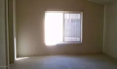 1715 E Robin Ln, Gilbert, AZ 85296 photo 5