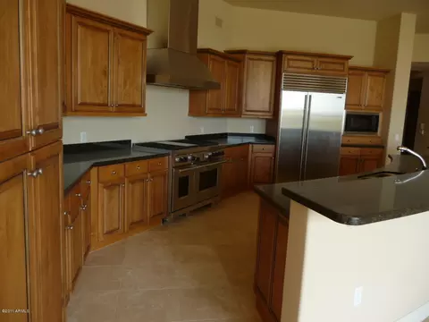 2 Biltmore Ests #204, Phoenix, AZ 85016 photo 9