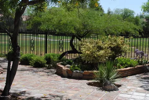 9237 S 51st St, Phoenix, AZ 85044 photo 4