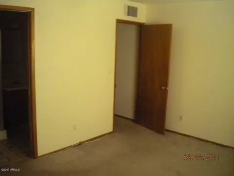 2119 E Corona Ave, Phoenix, AZ 85040 photo 3