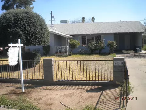 2119 E Corona Ave, Phoenix, AZ 85040 photo 1