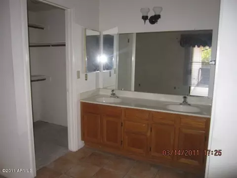955 E Linda Ln, Gilbert, AZ 85234 photo 6