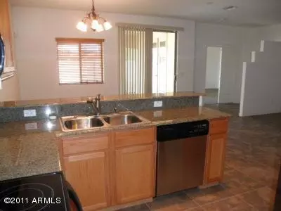 1432 E Branham Ln, Phoenix, AZ 85042 photo 11