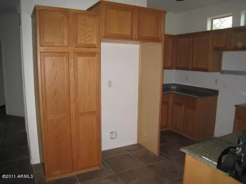 1432 E Branham Ln, Phoenix, AZ 85042 photo 8