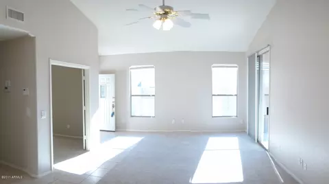 725 E Cathy Dr, Gilbert, AZ 85296 photo 5