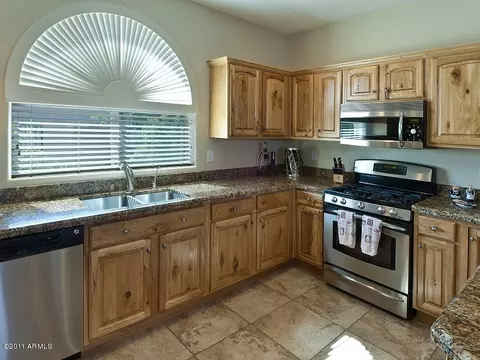 4673 E Donato Dr, Gilbert, AZ 85298 photo 5
