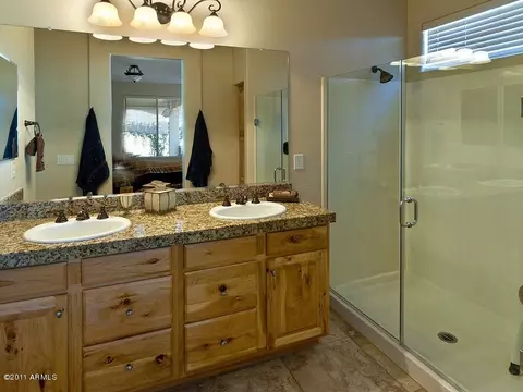 4673 E Donato Dr, Gilbert, AZ 85298 photo 9