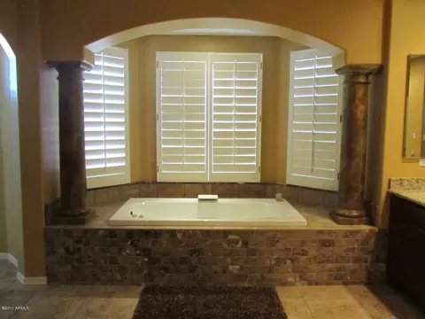 3707 E Louise Dr, Phoenix, AZ 85050 photo 11