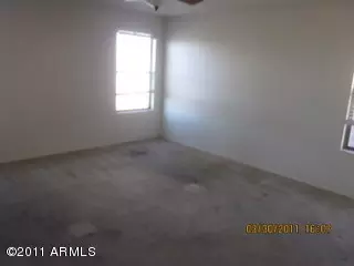 204 E Valley View Dr, Phoenix, AZ 85042 photo 9