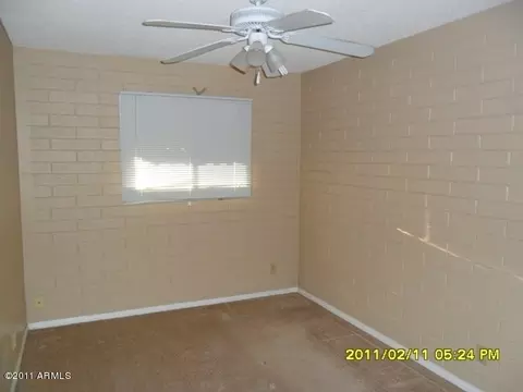 4736 N 71st Ln, Phoenix, AZ 85033 photo 3