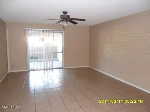 4736 N 71st Ln, Phoenix, AZ 85033 photo 2