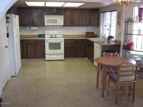 4529 E Beverly Ln, Phoenix, AZ 85032 photo 4