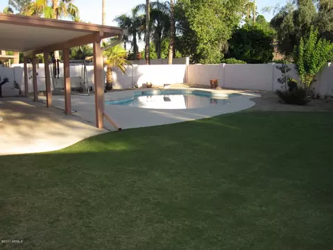 4529 E Beverly Ln, Phoenix, AZ 85032 photo 8