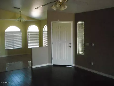 6543 E Akron St, Mesa, AZ 85205 photo 3