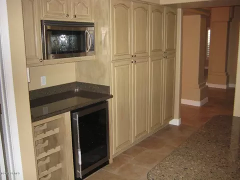 4722 E Hearn Rd, Phoenix, AZ 85032 photo 3