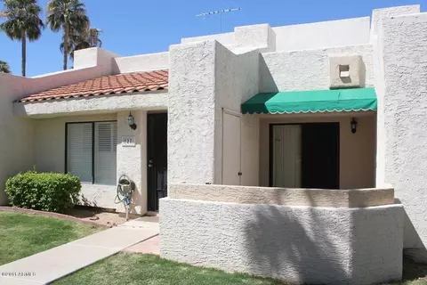 827 E Lola Dr, Phoenix, AZ 85022 photo 2