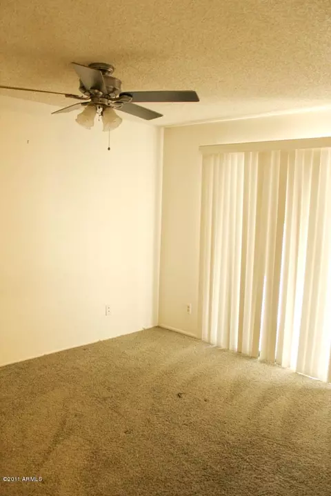 827 E Lola Dr, Phoenix, AZ 85022 photo 3