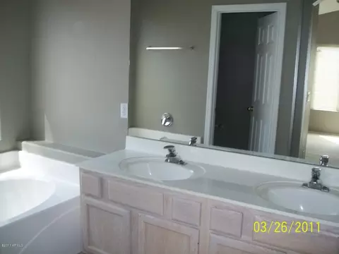845 W Vaughn Ave, Gilbert, AZ 85233 photo 9