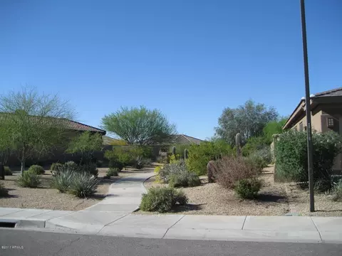 3929 E Patrick Ln, Phoenix, AZ 85050 photo 12