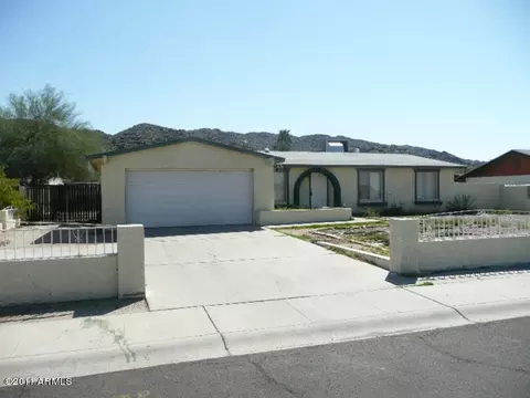 1831 E Desert Dr, Phoenix, AZ 85042 photo 1