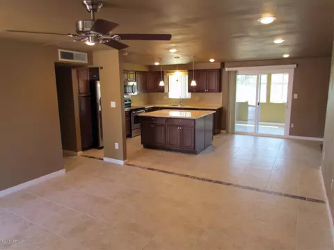 4009 E Ludlow Dr, Phoenix, AZ 85032 photo 5