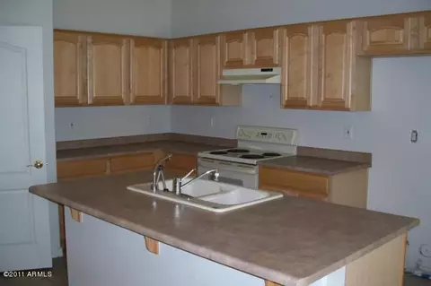 1706 E Washington Ct, Gilbert, AZ 85234 photo 2
